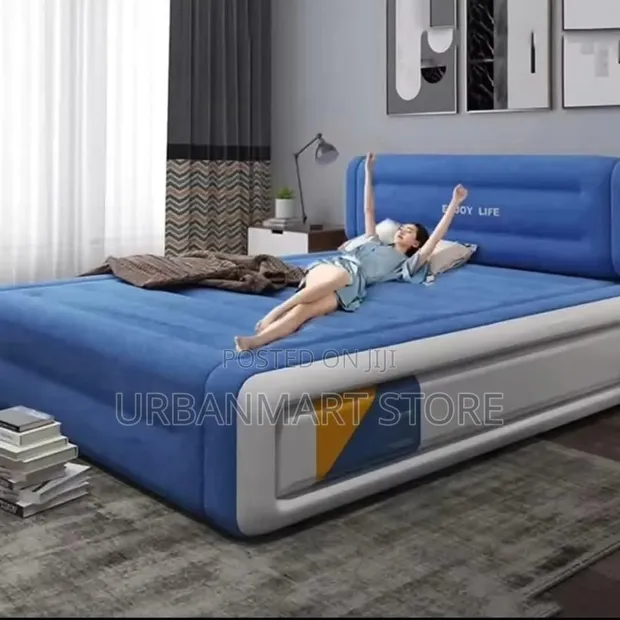 5x6 Inflatable Air Bed with Headrest (203x152x36cm) - 1