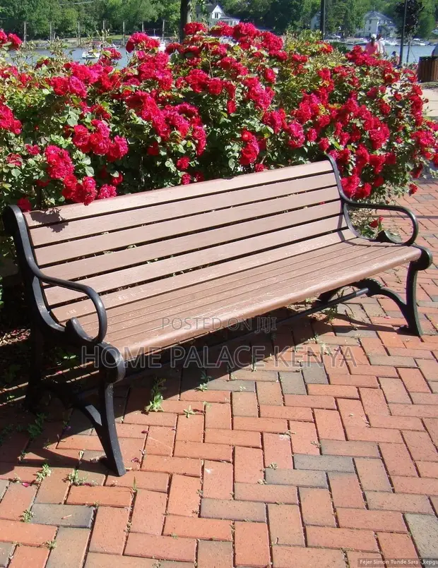 Elegant Garden Wooden Bench for Relaxing - 1