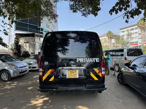 Toyota HiAce 2010 Commuter