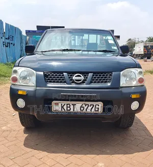 Nissan Hardbody 2012
