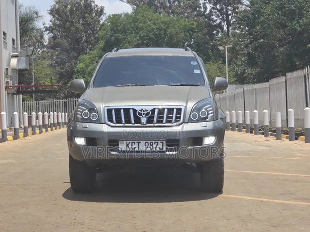 Toyota Land Cruiser Prado 2008 Gray - 1