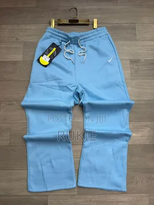 Nike Baggy Sweatpants - Brand New