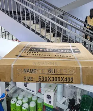 6U Kabati la Kuweka Mtandao Ukutani lenye Mlango wa Kioo