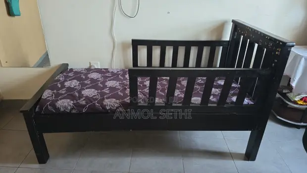 Kitanda cha Watoto na Godoro - Acme Toddler Bed - 1