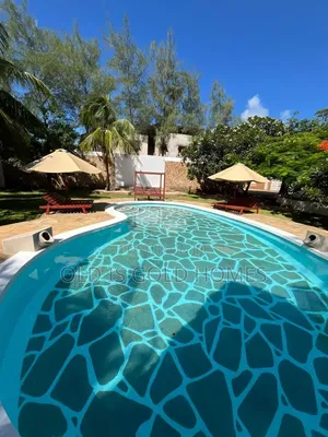 Furnished 5-Bedroom Villa with Cottages in Casuarina, Malindi