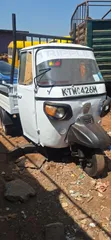Piaggio Scooter 2022 - White - 2