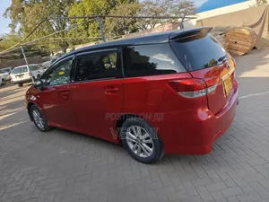 Toyota Wish 2010 Nyekundu