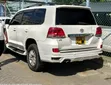 Toyota Land Cruiser 2012 White - 2