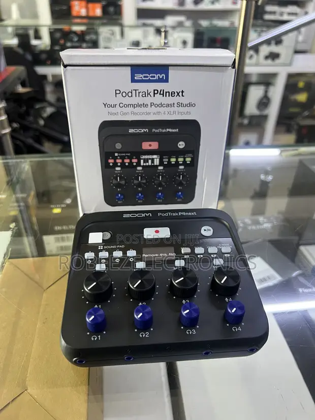 Zoom PodTrak P4next Portable Multitrack Podcast Recorder - 1
