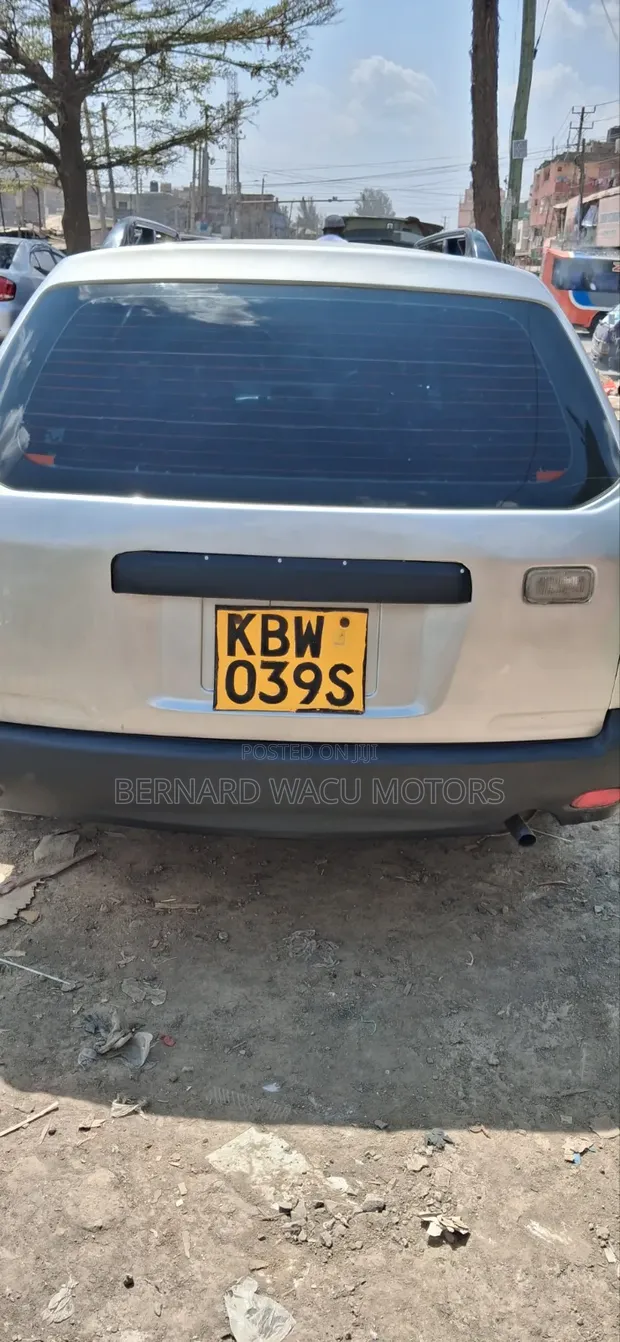 Nissan Advan 2005 Silver - 1