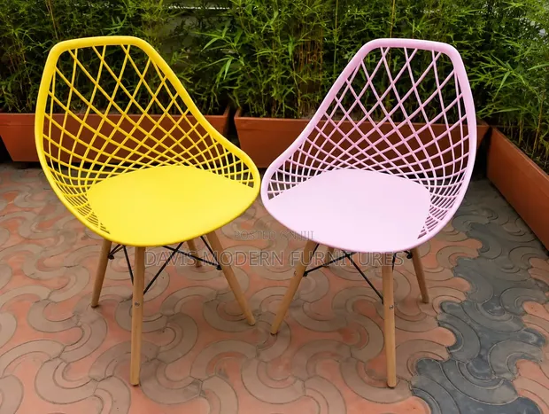 Modern Wire Mesh Lounge Chairs (Set of 2) - Yellow & Pink - 1