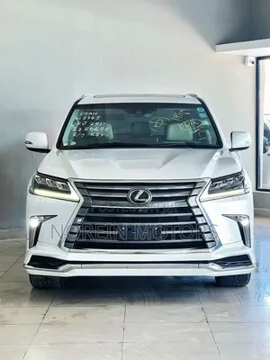 Lexus LX 2019 - Off White