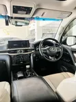 Lexus LX 2019 - Off White - 5