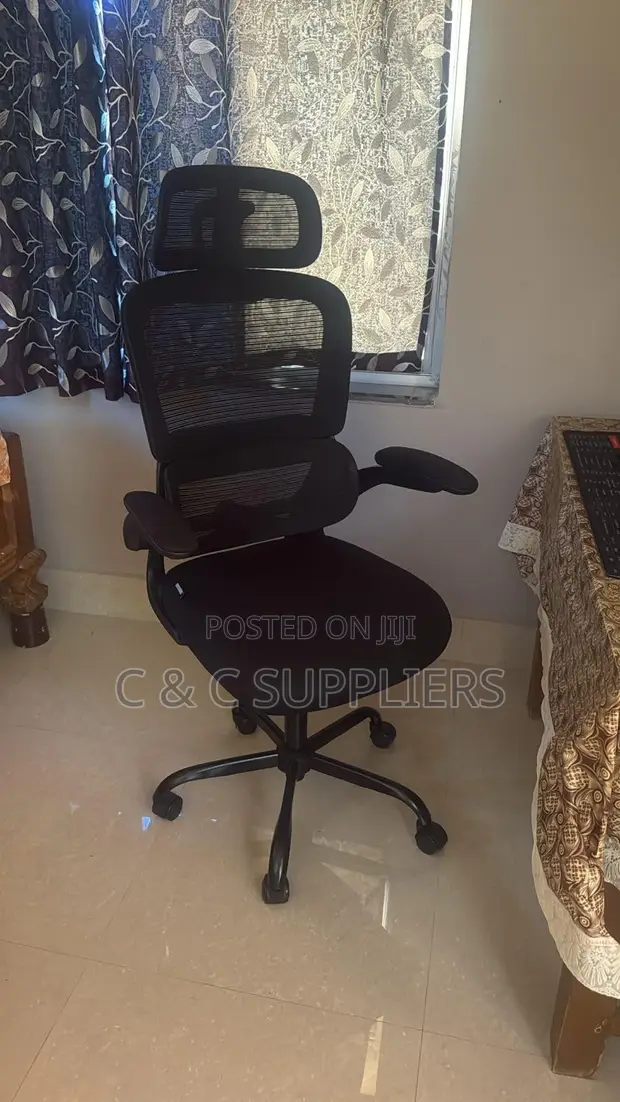 Ergonomic Mesh Computer Chair - Brand New - 1