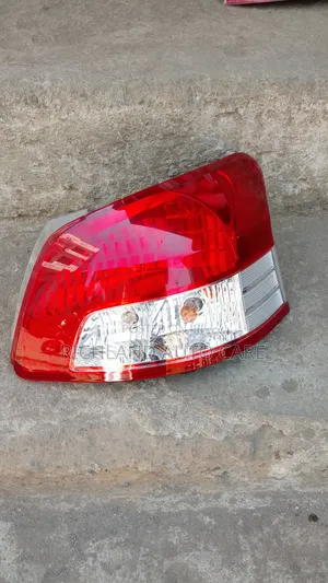 Toyota Belta Taillight (Used)
