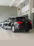 Audi Q7 2019 Black - 4