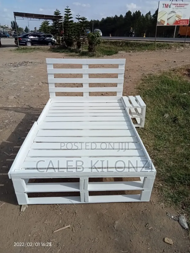 White Pallet Bed - Brand New - 1