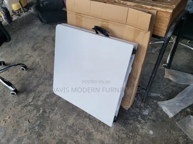 Foldable Plastic Table - White - 1