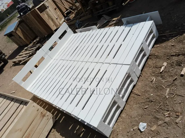 5x6 White Pallet Bed with Drawers - 1