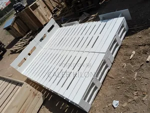 5x6 White Pallet Bed with Drawers