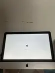 Apple iMac 21.5" Intel Core i5 8GB RAM 1TB SSD - 2