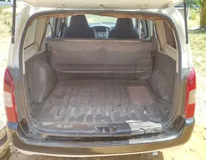 Toyota Probox 2009