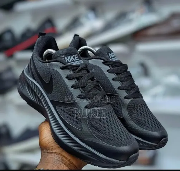 Nike Zoom Trainers - Restocked - 1