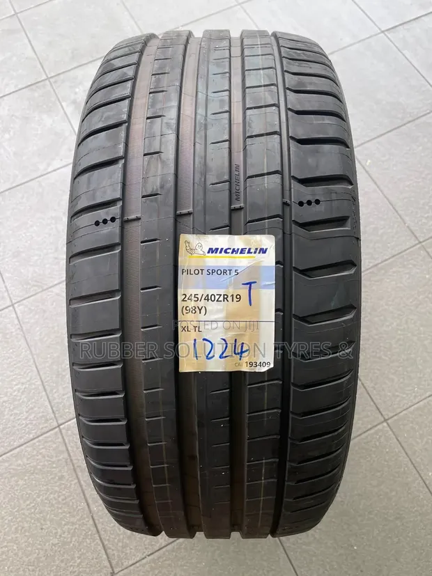 Michelin Pilot Sport SUV 5 Run Flat Tyres 245/40 R19 98Y XL - 1