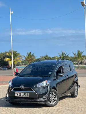 Toyota Sienta 1.5 AWD (Viti 6) 2017 Nyeusi