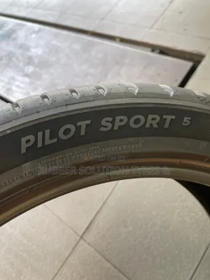 Michelin Pilot Sport SUV 5 225/45 R19 96Y XL Tyres