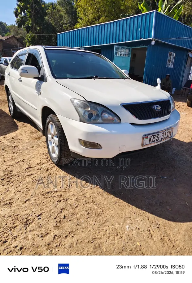 Toyota Harrier 2007 White - 1