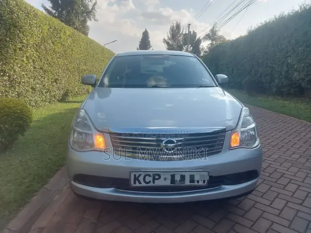 Nissan Sylphy 2010 Silver - 1