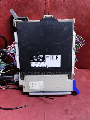 Used Fuse Box for Toyota Land Cruiser Prado 2018 (J150)