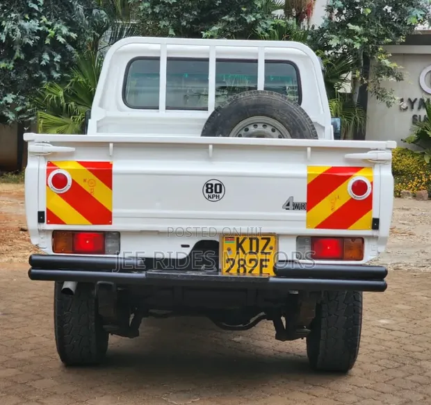 Toyota Land Cruiser 79 Series Pickup 2013 - 1