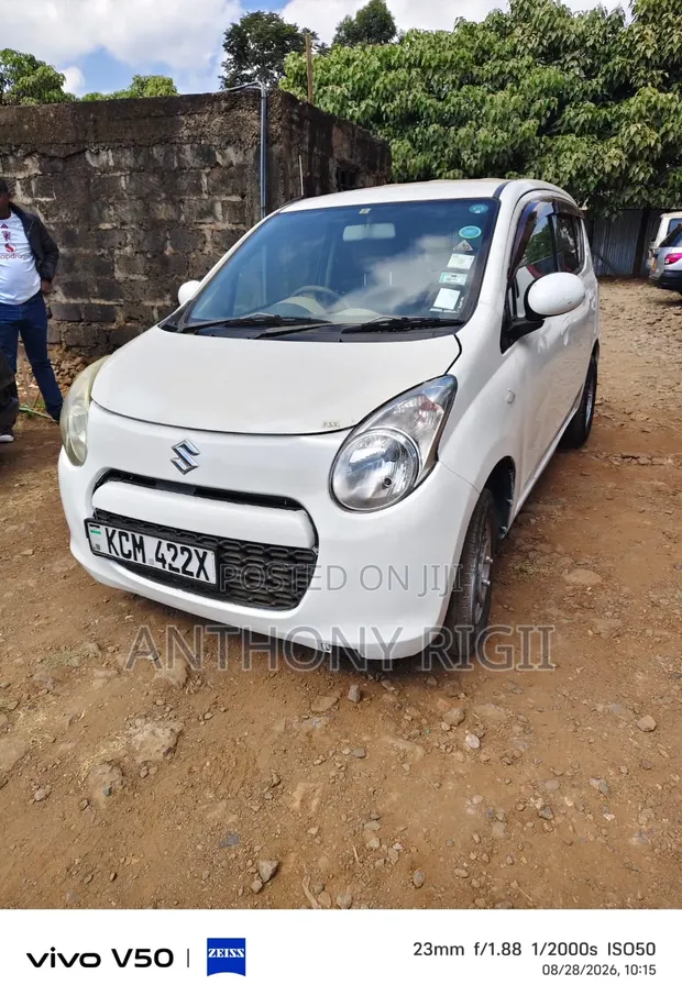 Suzuki Alto 1.0 2012 White - 1