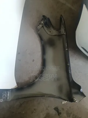 Toyota V8 200 Series 2010 Fender/Wing
