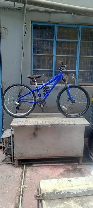 Specialized Aluminum Mountain Bike - Size 26