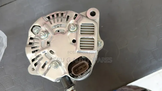 Toyota Land Cruiser Prado 120 Alternator - 1