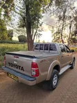 Toyota Hilux 2009 Gold - 5