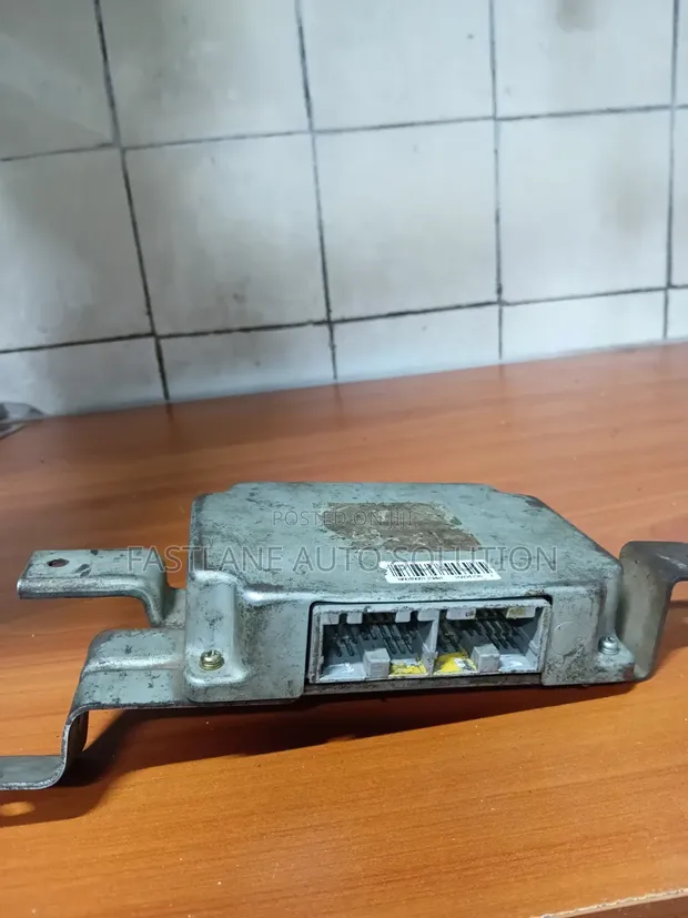 Gearbox Computer for Nissan Xtrail NT30 / B15 - 1