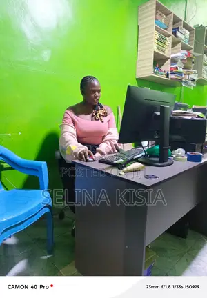 Supermarket Cashier - Hardworking & Diligent