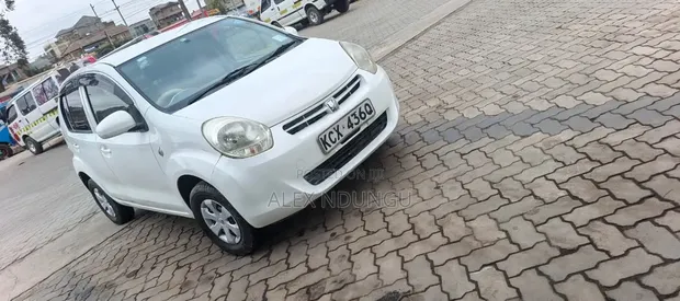 Toyota Passo 2012 White - 1