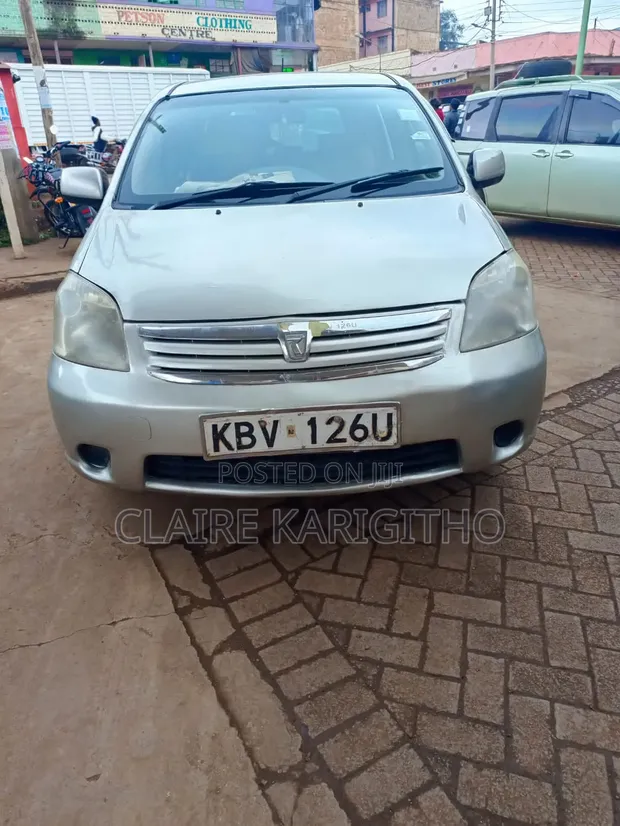 Toyota Raum 1.5 FWD 2008 Beige - 1