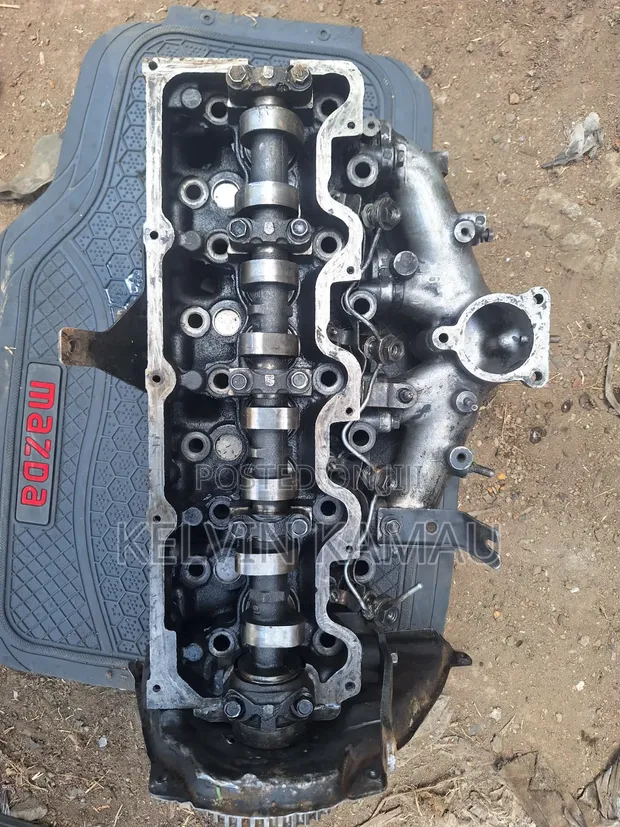 Toyota 5L Cylinder Head Complete (Used) - 1