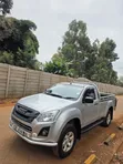 Isuzu D-MAX 2024 Silver - 3