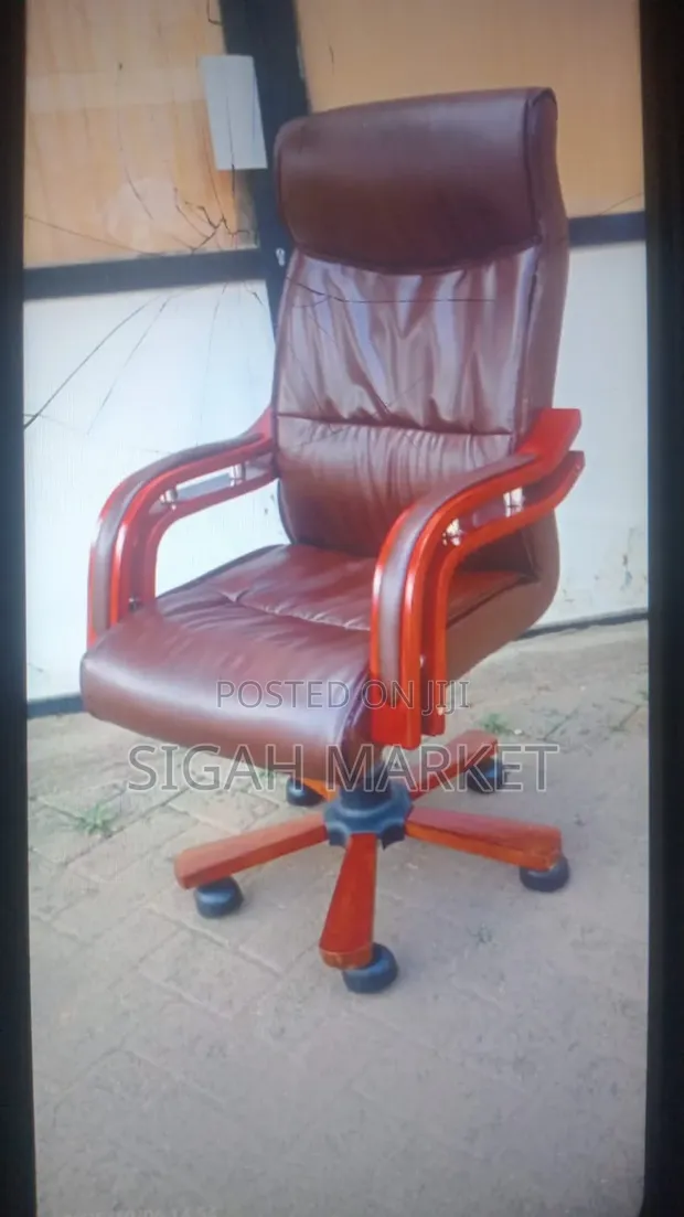 Brand New Office Boss Chair - 1