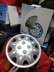 13" Wheel Caps with 8-Spoke Split Bubble Pattern - 1