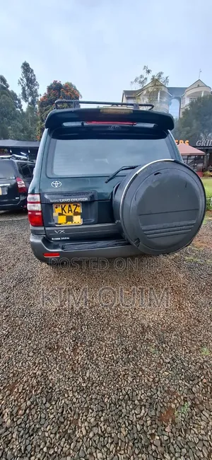 Toyota Land Cruiser 2001 Kijani