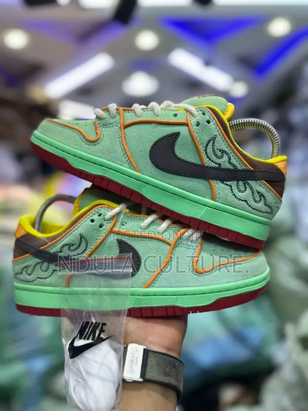 Nike SB Dunk Low 'Rodeo Tourmaline' Sneakers - 1