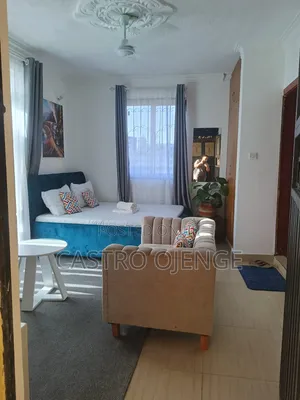 Luxury Airbnb - 5 Mins to Beach, Haller Park
